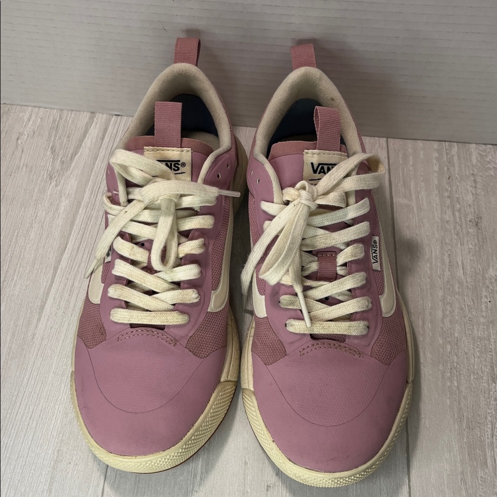 Vans UltraRANGE Women's Lavender and White Sneakers. - Picture 8 of 15